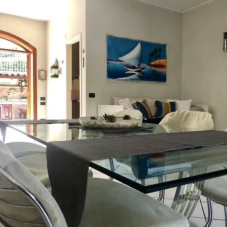 Capomulinia Apartman *