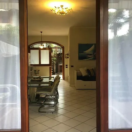 Capomulinia Apartment Acireale